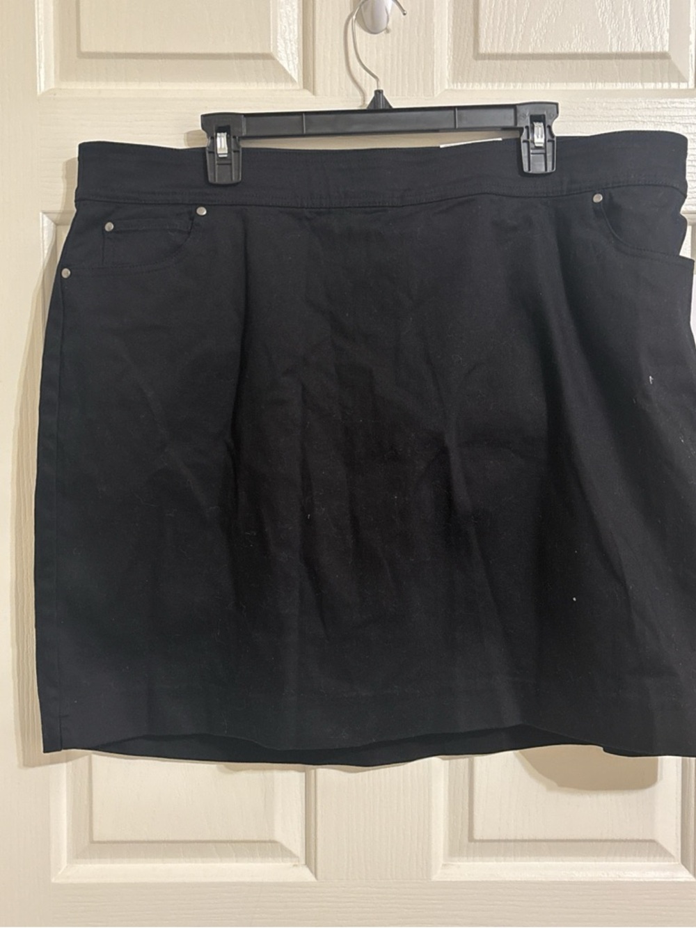 Kim Rogers Black Skort with Front Pocket Studs